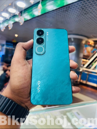 Vivo v40 lite